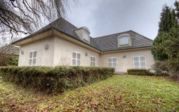 Sublime maison sur 37 ares à vendre près de Metz