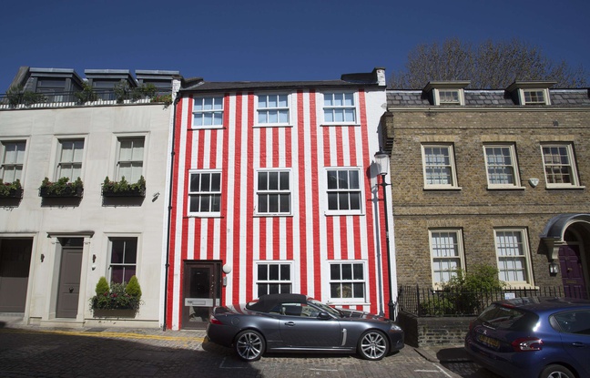 immovateur-maison-peinte-rayures-rouges-kensington-londres-14-avril-2015